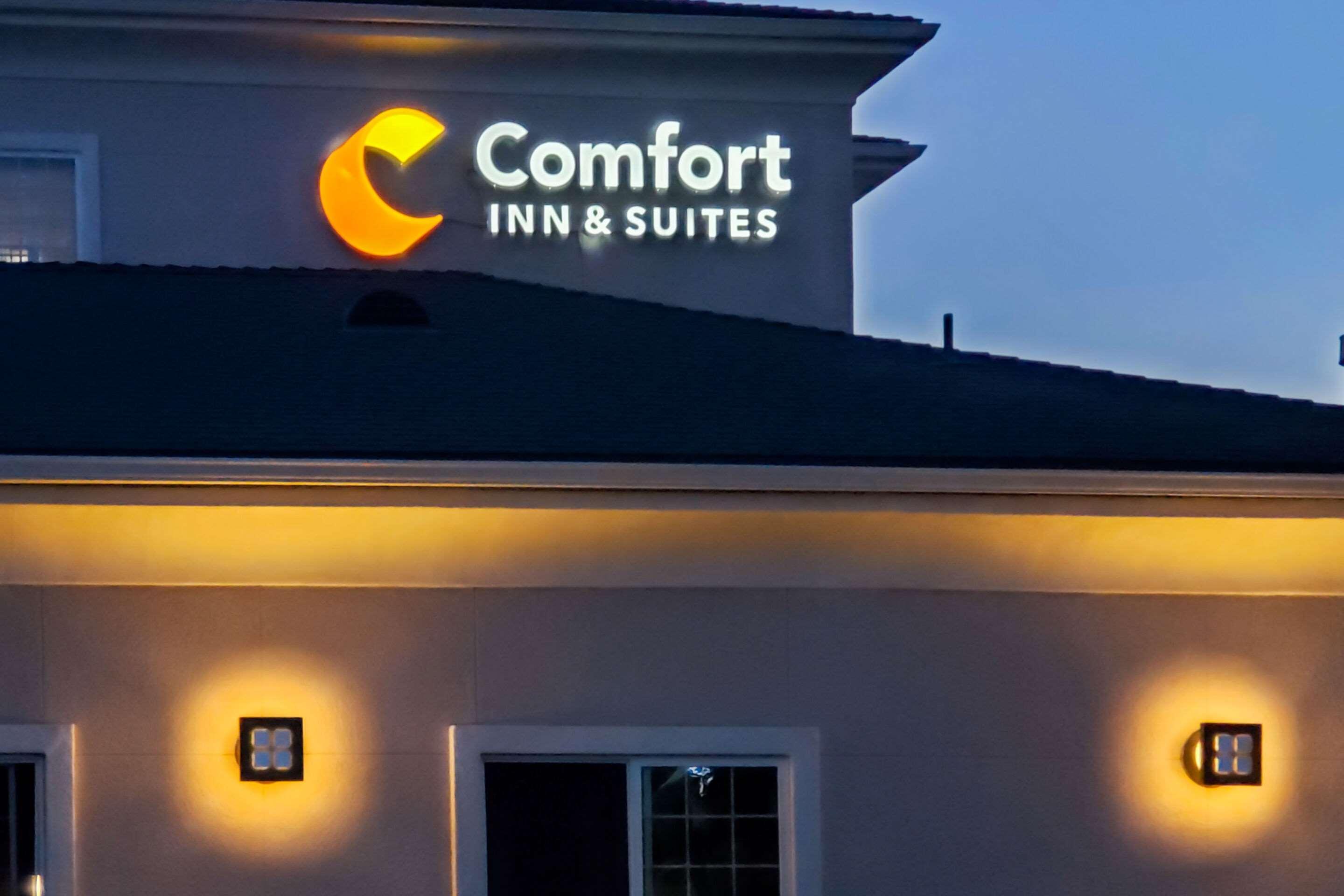 Comfort Inn & Suites Galt - Lodi North Exterior foto